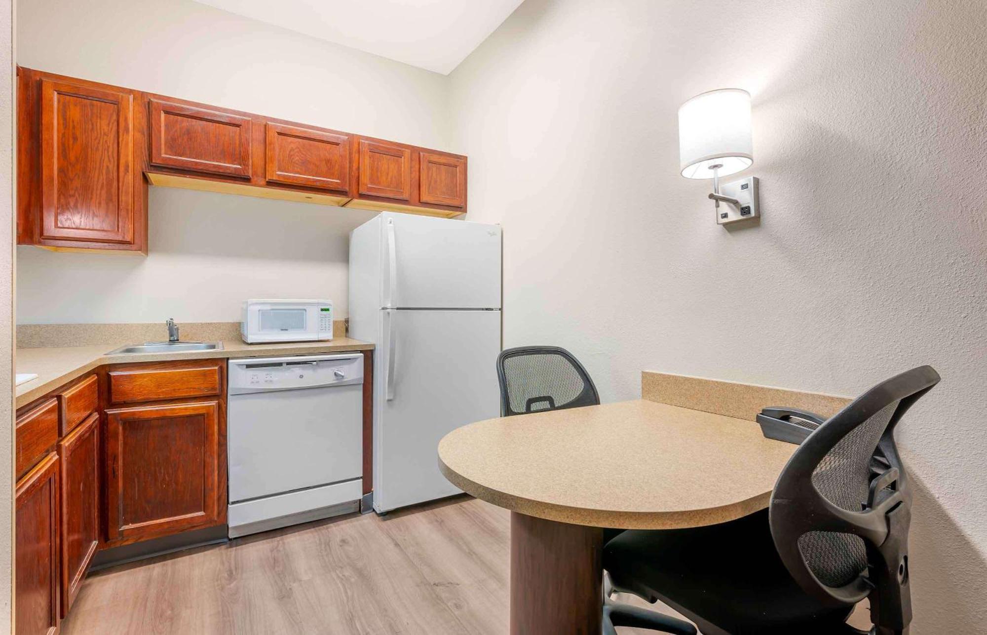 Extended Stay America Suites - Indianapolis - Airport - W Southern Ave Ngoại thất bức ảnh