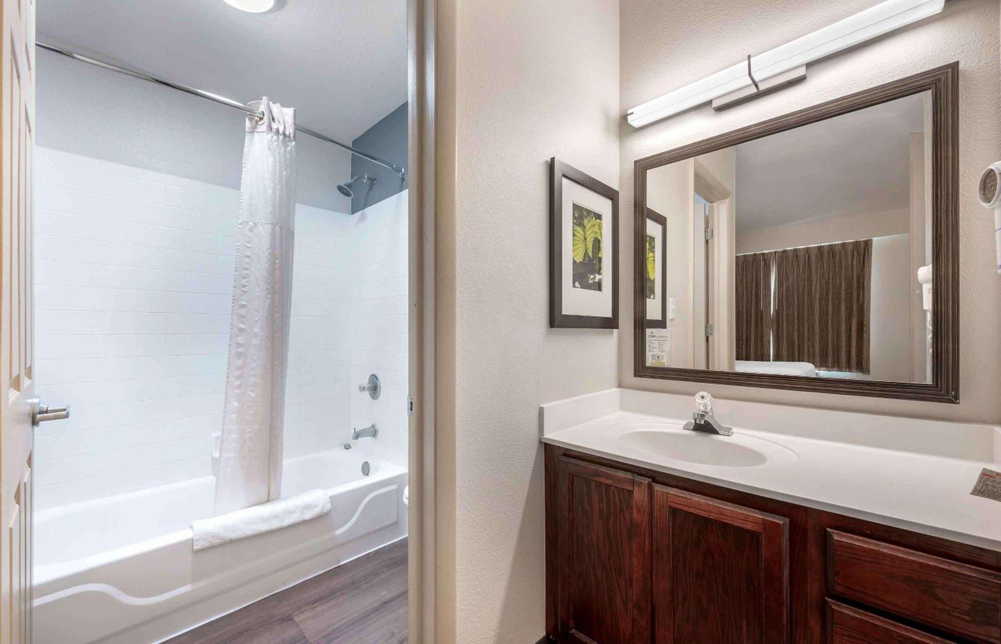 Extended Stay America Suites - Indianapolis - Airport - W Southern Ave Ngoại thất bức ảnh