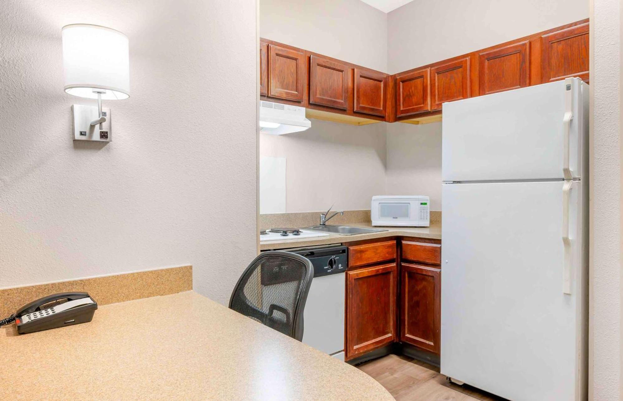 Extended Stay America Suites - Indianapolis - Airport - W Southern Ave Ngoại thất bức ảnh