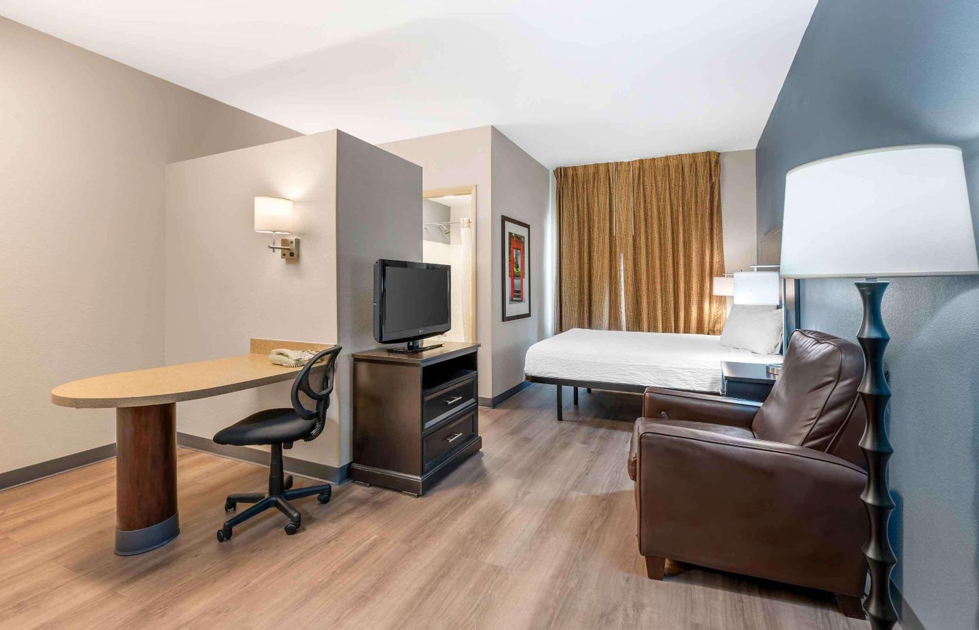 Extended Stay America Suites - Indianapolis - Airport - W Southern Ave Ngoại thất bức ảnh