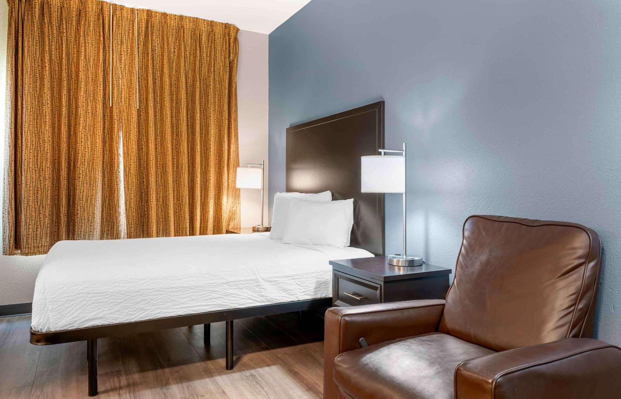 Extended Stay America Suites - Indianapolis - Airport - W Southern Ave Ngoại thất bức ảnh